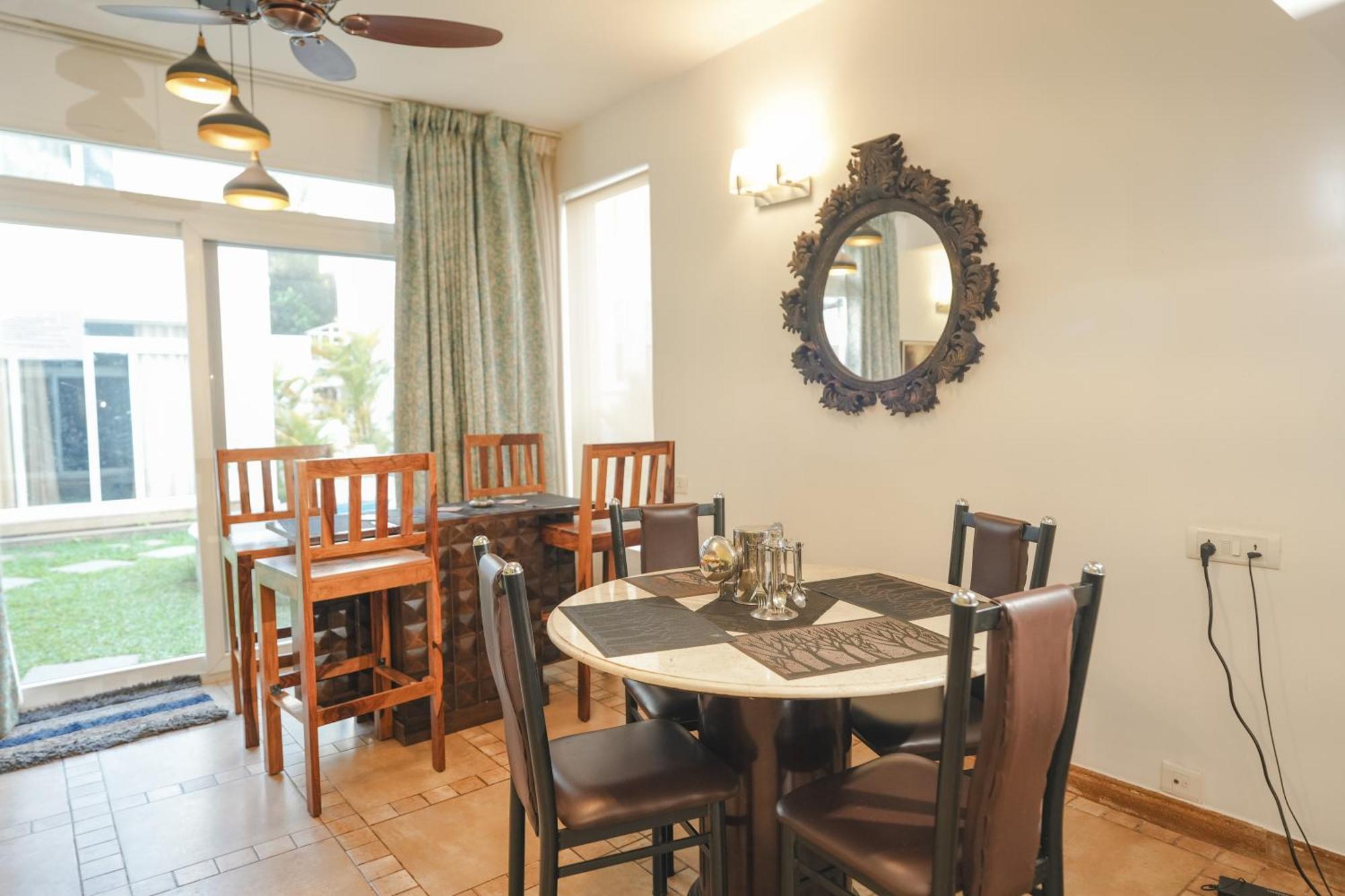 Villa M - Jia 3- 3Bhk In Candolim, Pool Facing, Near Beach, Breakfast Included Esterno foto