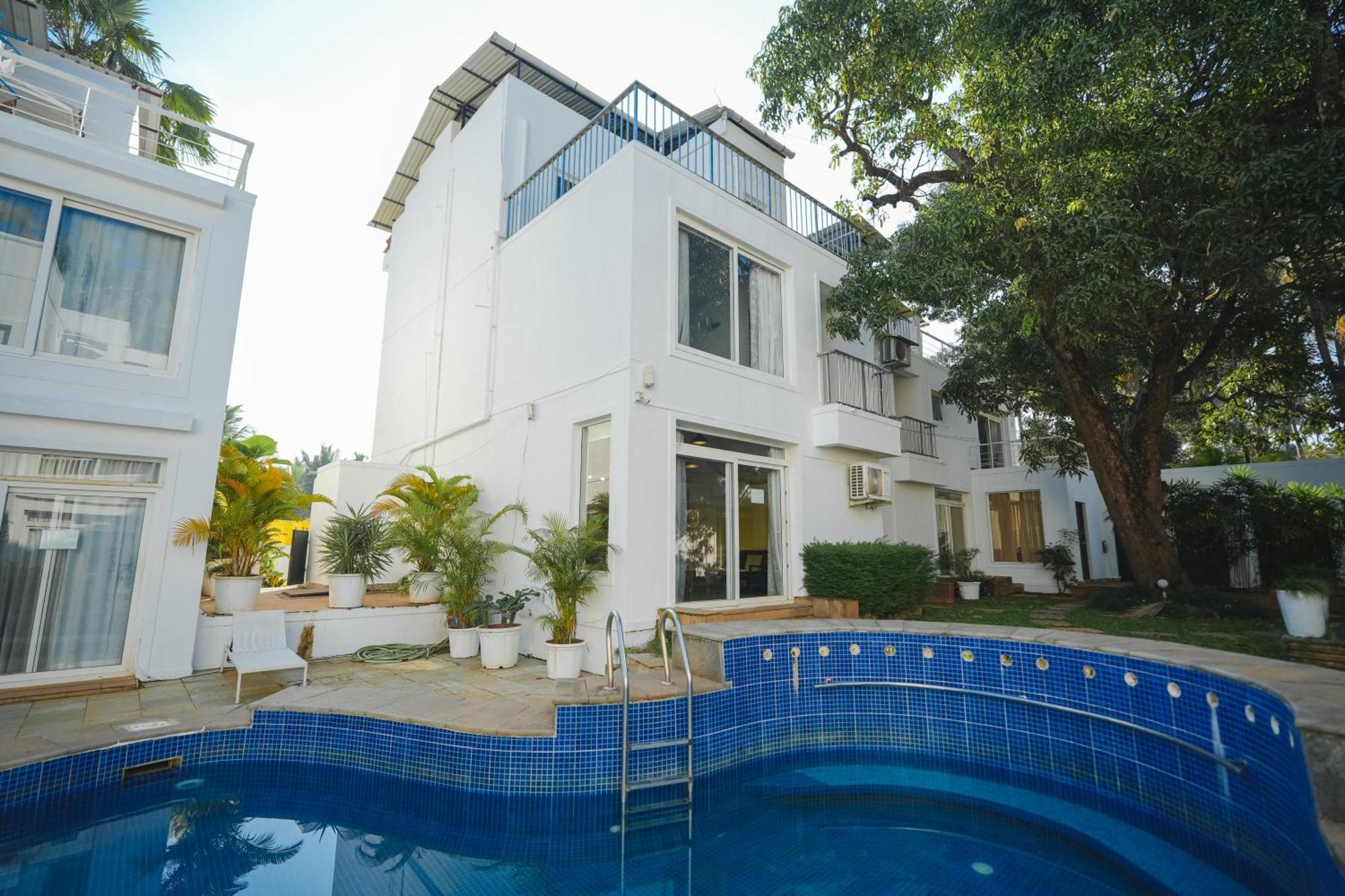 Villa M - Jia 3- 3Bhk In Candolim, Pool Facing, Near Beach, Breakfast Included Esterno foto